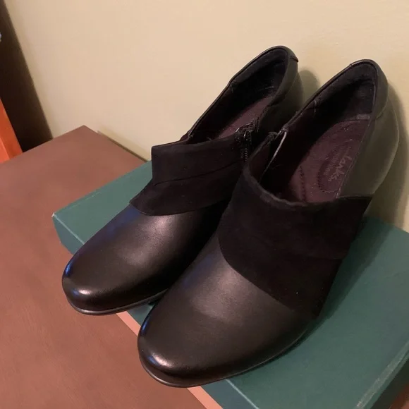 Clarks bendables promise Josie black booties - Picture 4 of 10